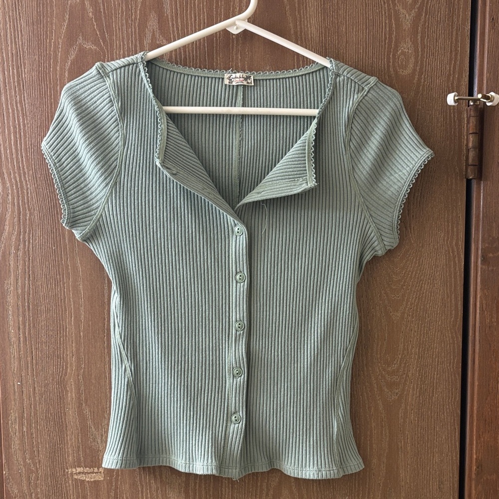 FREE PEOPLE Women's Green Button-Up Ribbed Top
